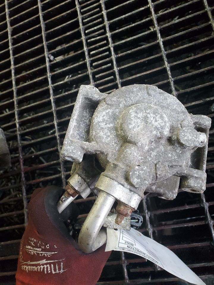 2013 DODGE CARAVAN 6cyl Gasoline 3.6 AC COMPRESSOR - 315140 — photo 3