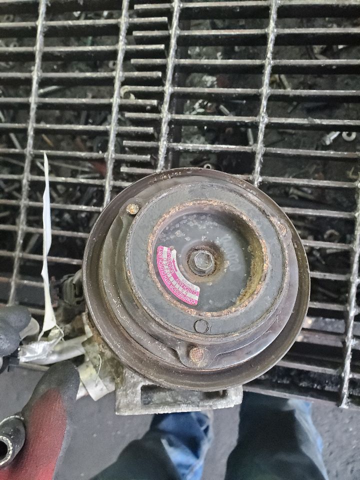 2013 DODGE CARAVAN 6cyl Gasoline 3.6 AC COMPRESSOR - 315140 — photo 5