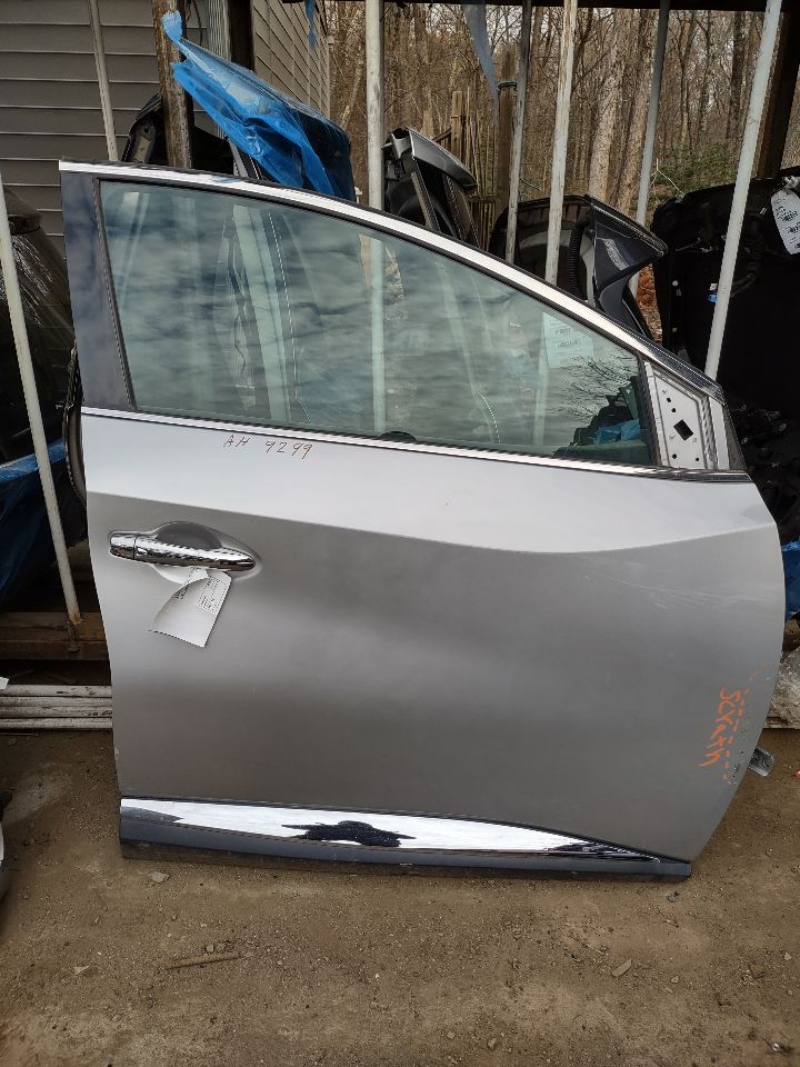 2016 NISSAN MURANO 6cyl Gasoline 3.5 Right DOOR ASSEMBLY, FR - 315712 — photo 2