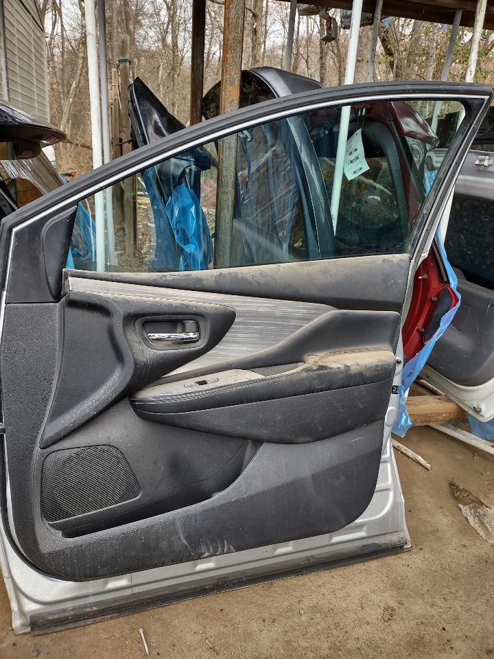 2016 NISSAN MURANO 6cyl Gasoline 3.5 Right DOOR ASSEMBLY, FR - 315712 — photo 3