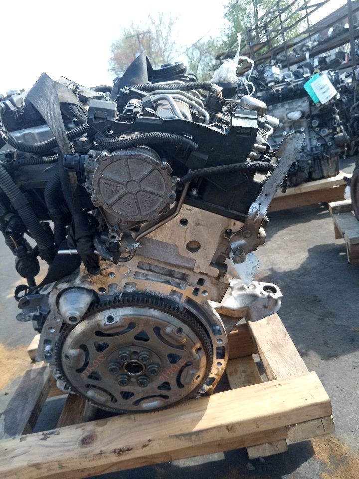 2014 BMW X1 4cyl Gasoline Turbo 2.0 ENGINE ASSEMBLY - 316607 — photo 2