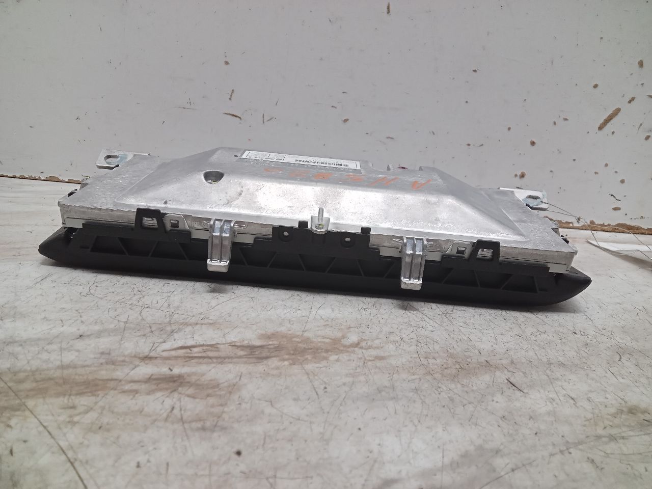 2015 BMW 750i 4.4L 8cyl Turbo Gasoline Info-GPS-TV Screen - 317436 — photo 2