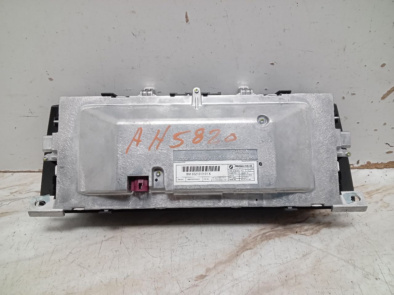 2015 BMW 750i 4.4L 8cyl Turbo Gasoline Info-GPS-TV Screen - 317436 — photo 3