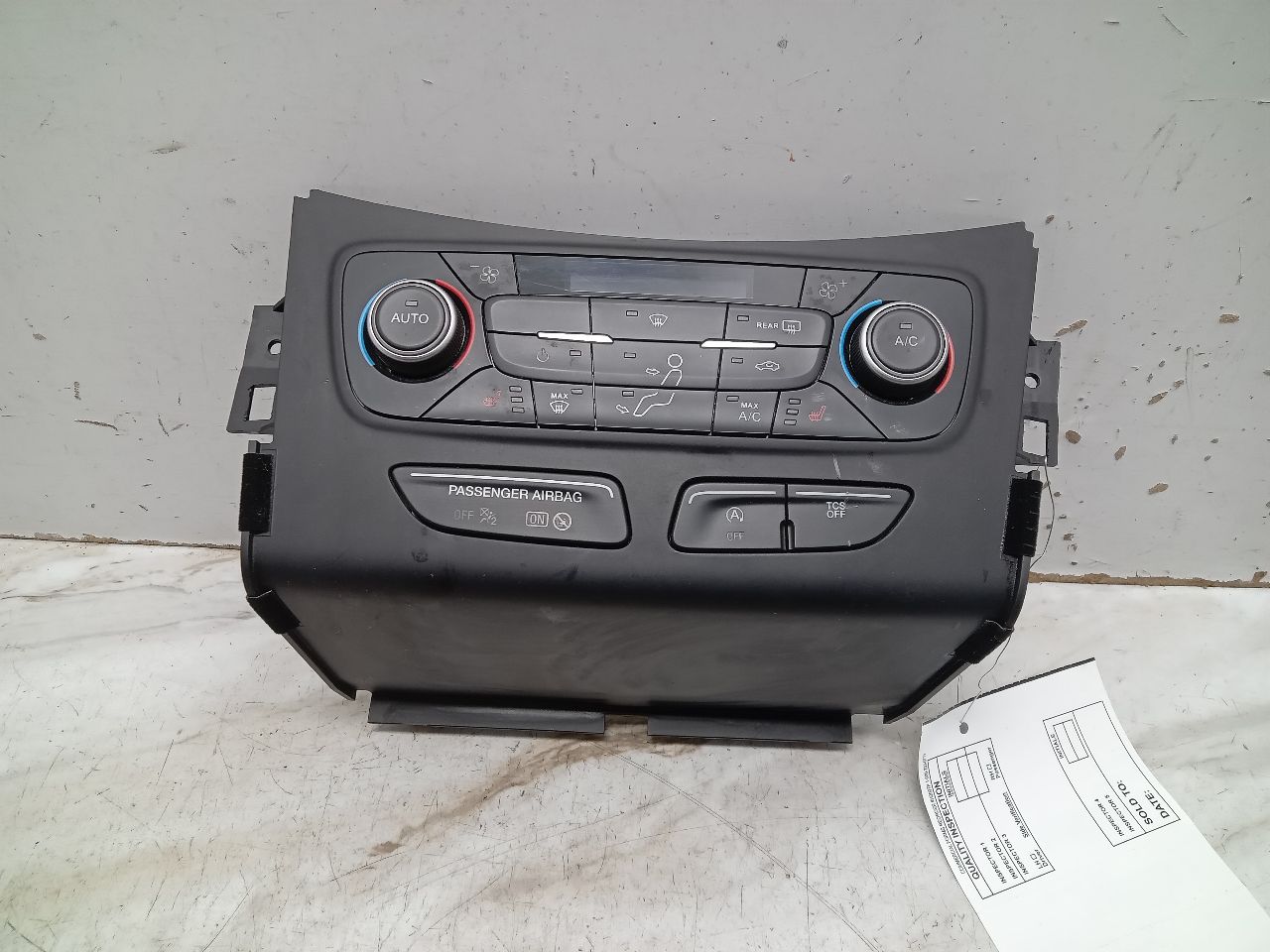 2018 FORD ESCAPE 1.5L 4cyl Turbo Gasoline TEMP CONTROL - 318577 — photo 1