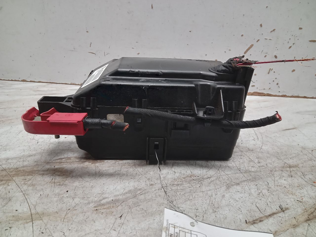 2013 CHRYSLER 300 Fuse Box, Engine - 318590