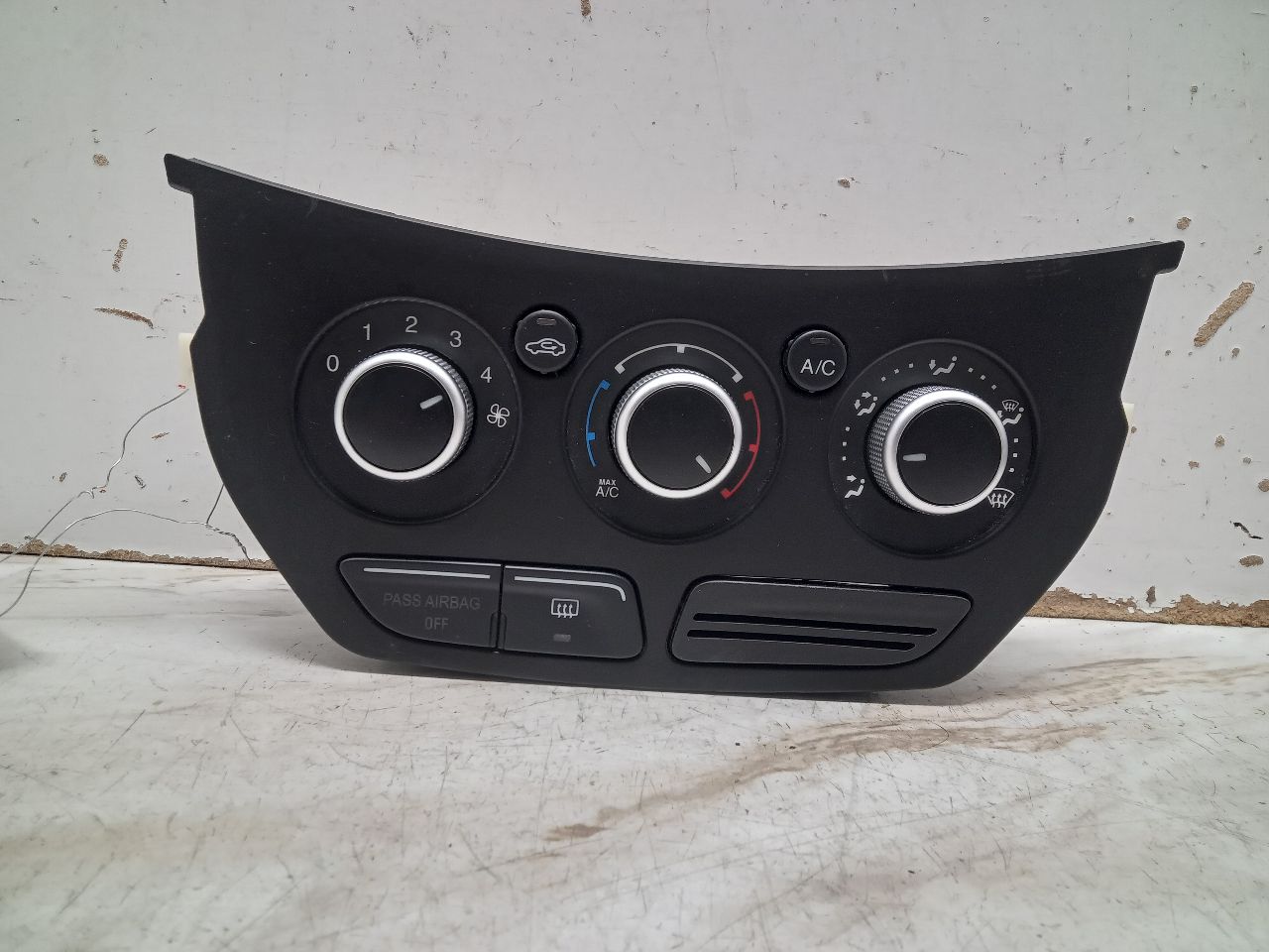 2014 BMW X1 4cyl Gasoline Turbo 2.0 TEMP CONTROL - 318624