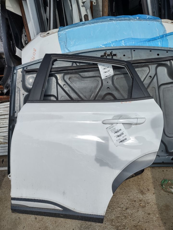 2022 HYUNDAI KONA 1.6L 4cyl Turbo Gasoline Left Dr Assm, Rear Side - 319763 — photo 2
