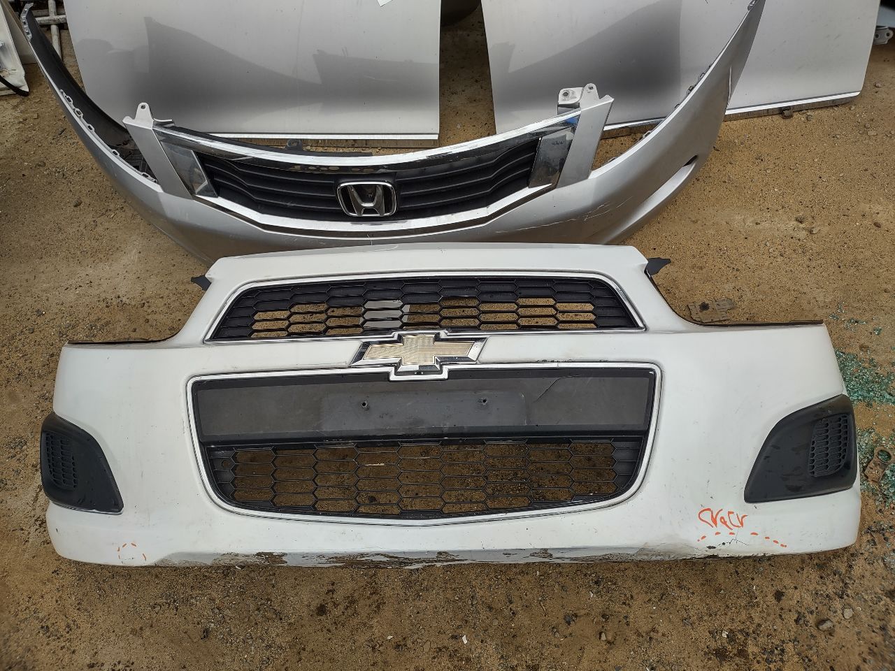 2014 CHEVROLET SONIC 4cyl Gasoline 1.8 BUMPER ASSY, FRONT - 319775