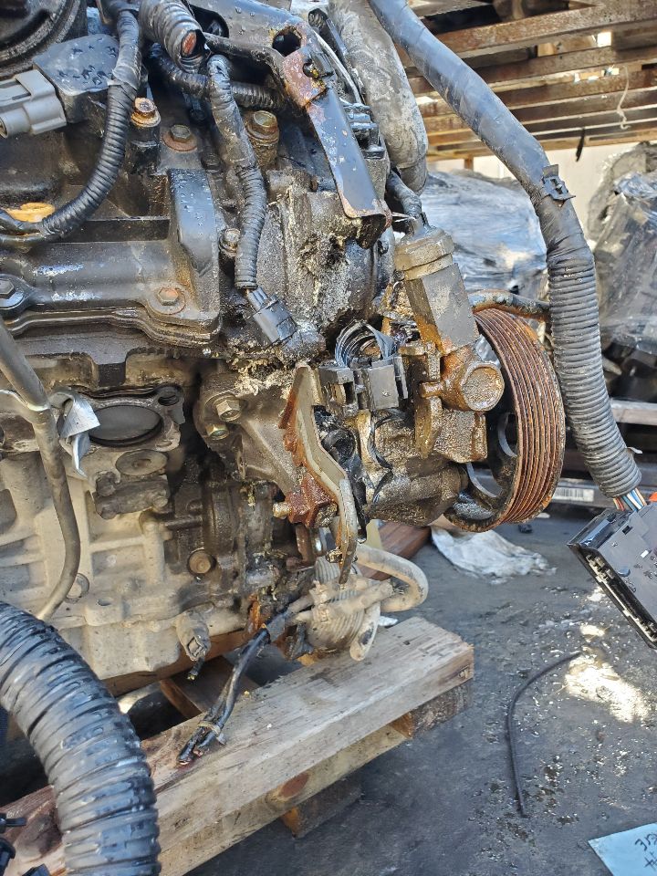 2017 NISSAN ARMADA 5.6L 8cyl Gasoline VVT ENGINE ASSEMBLY - 320665
