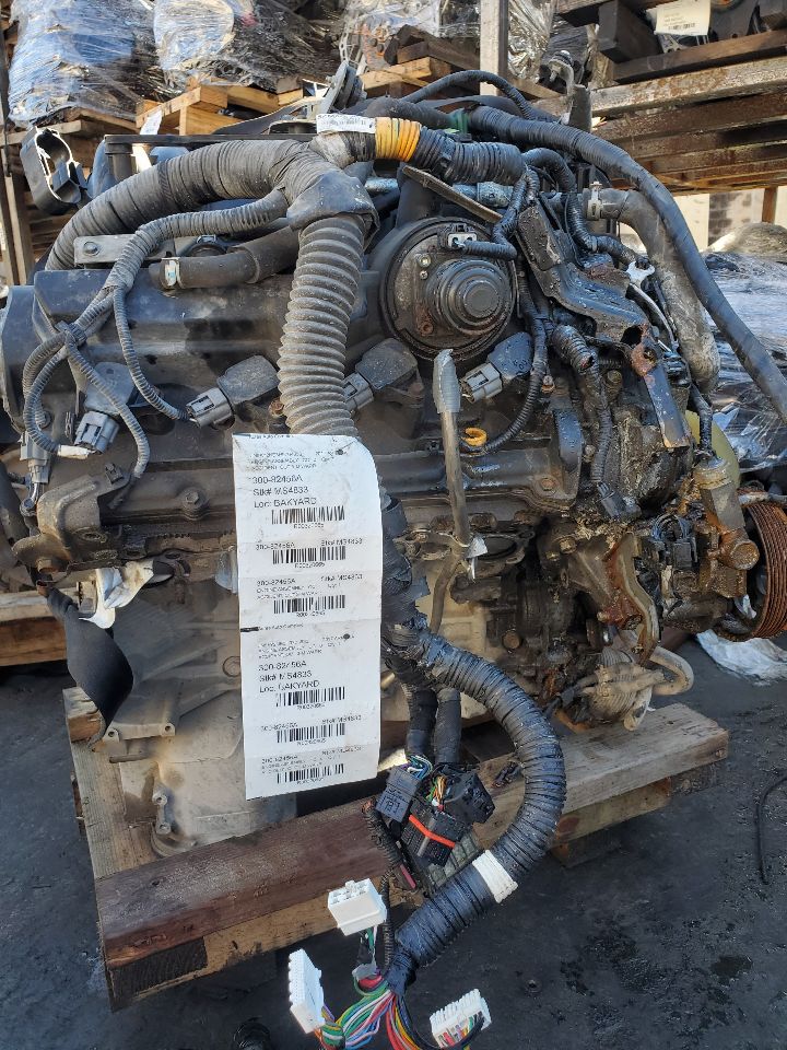2017 NISSAN ARMADA 5.6L 8cyl Gasoline VVT ENGINE ASSEMBLY - 320665 — photo 2