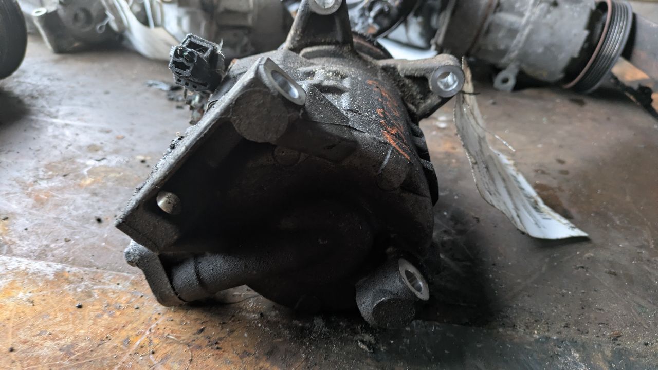 2012 CADILLAC CTS 6cyl Gasoline 3.0 Dohc AC COMPRESSOR - 320692 — photo 3