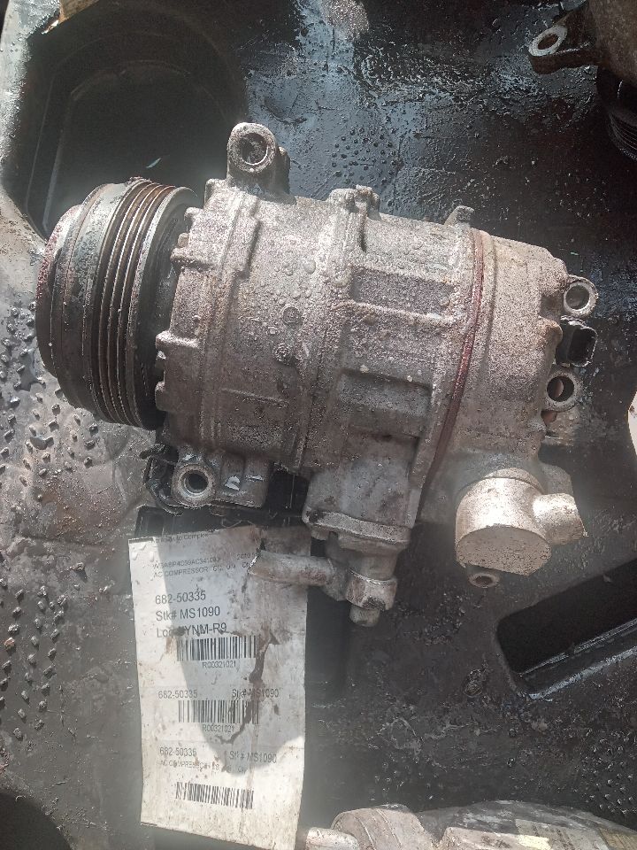 2010 BMW 550i GT 8cyl Gasoline Turbo 4.4 AC COMPRESSOR - 321021