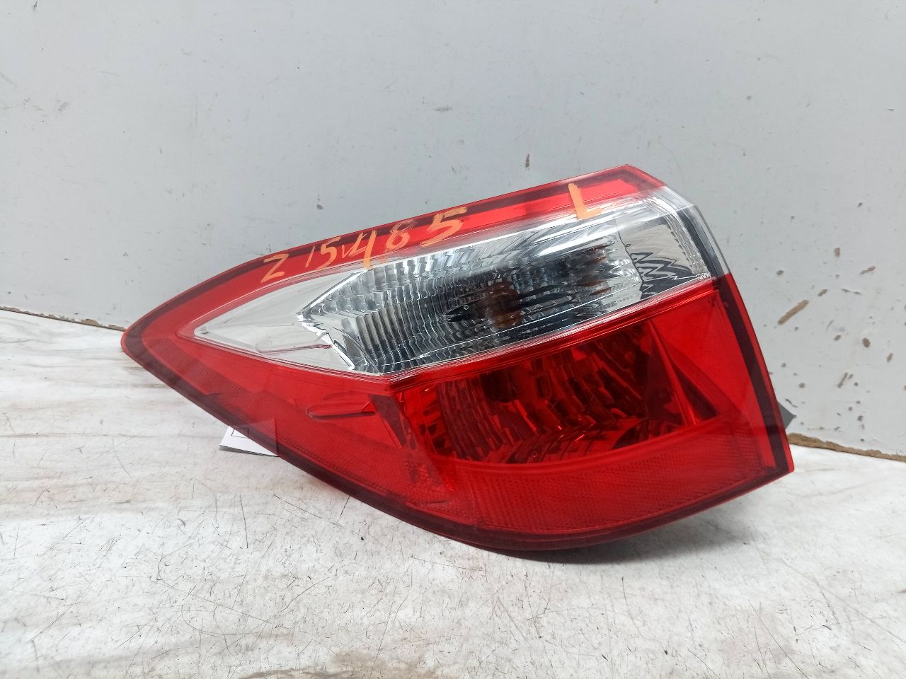 2015 TOYOTA COROLLA 4cyl Gasoline 1.8 Left TAIL LAMP - 321082
