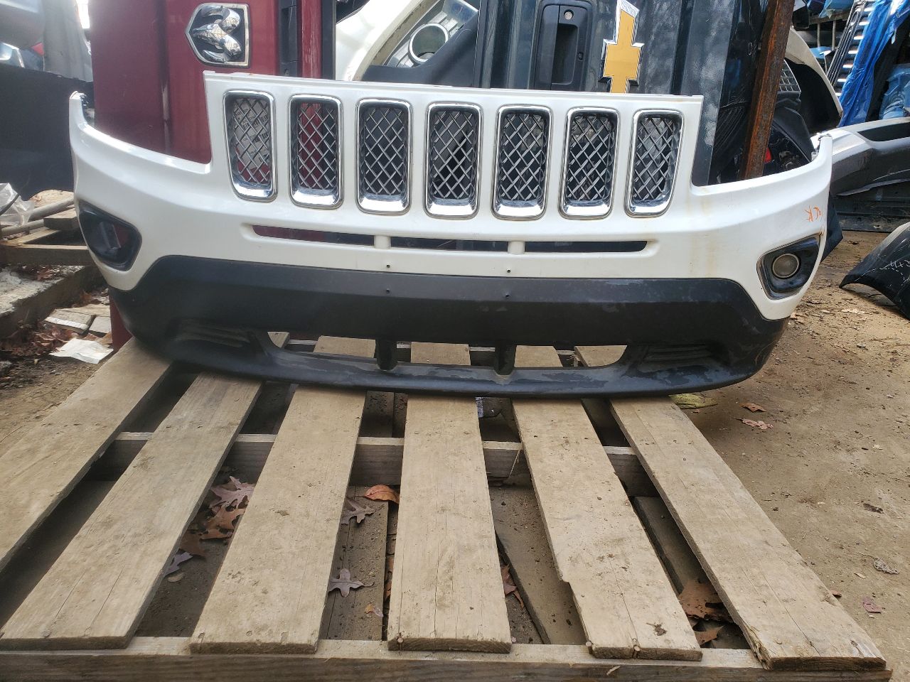 2016 JEEP COMPASS 4cyl Gasoline 2.4 BUMPER ASSY, FRONT - 321762 — photo 1