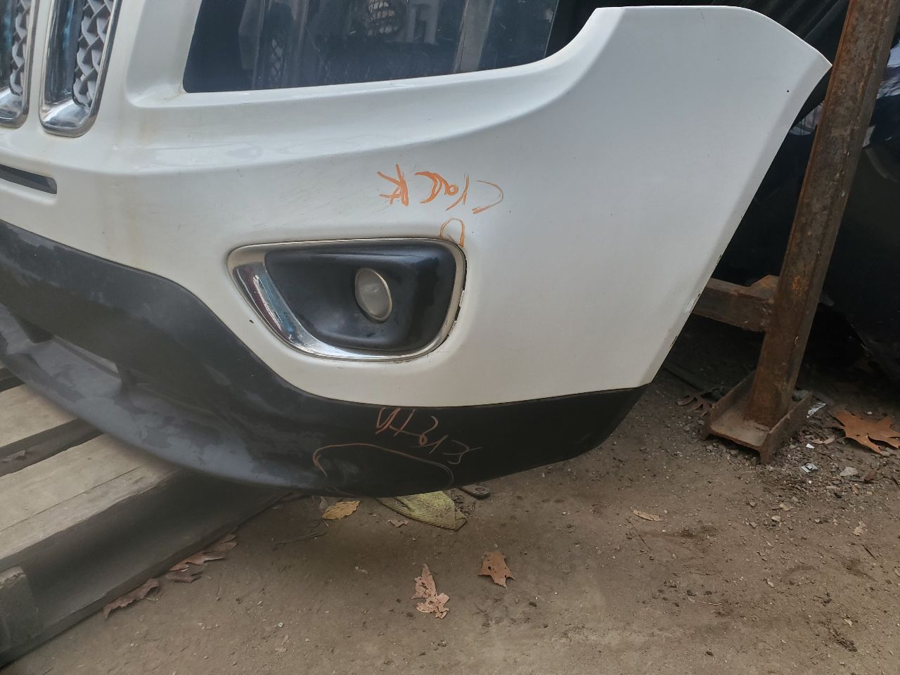 2016 JEEP COMPASS 4cyl Gasoline 2.4 BUMPER ASSY, FRONT - 321762 — photo 2