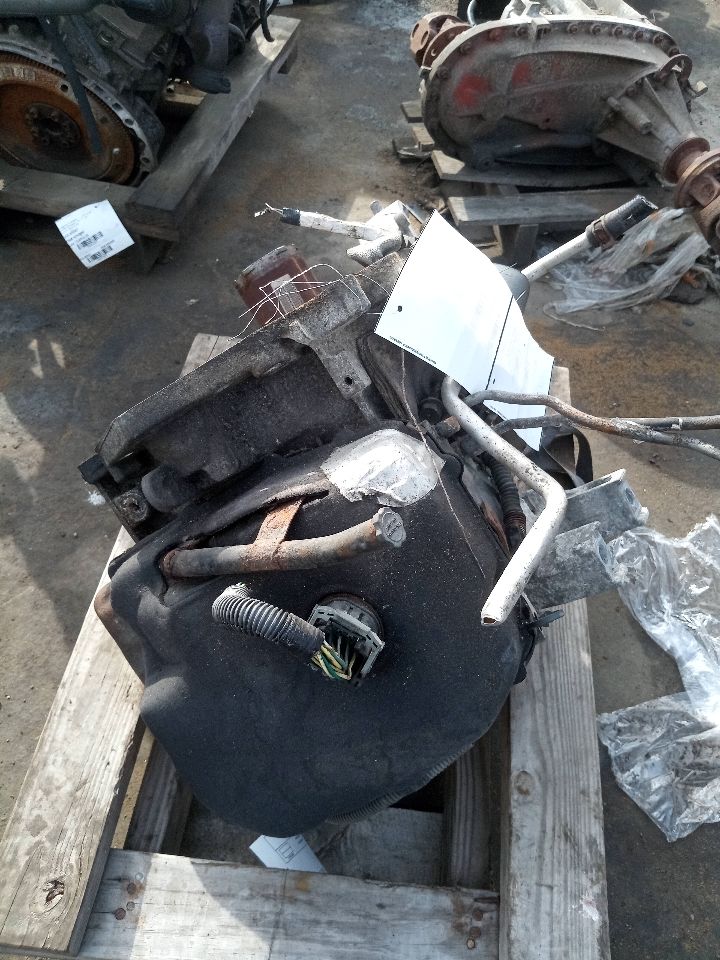 2010 CHRYSLER TOWN & COUNTRY 3.8L 6cyl Gasoline Transmiss,Transaxle - 322507 — photo 3
