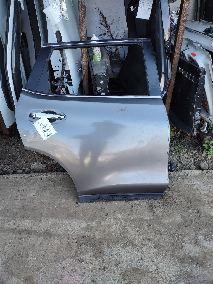 2015 NISSAN ROGUE 4cyl Gasoline 2.5 DOHC Right Dr Assm, Rear Side - 322529