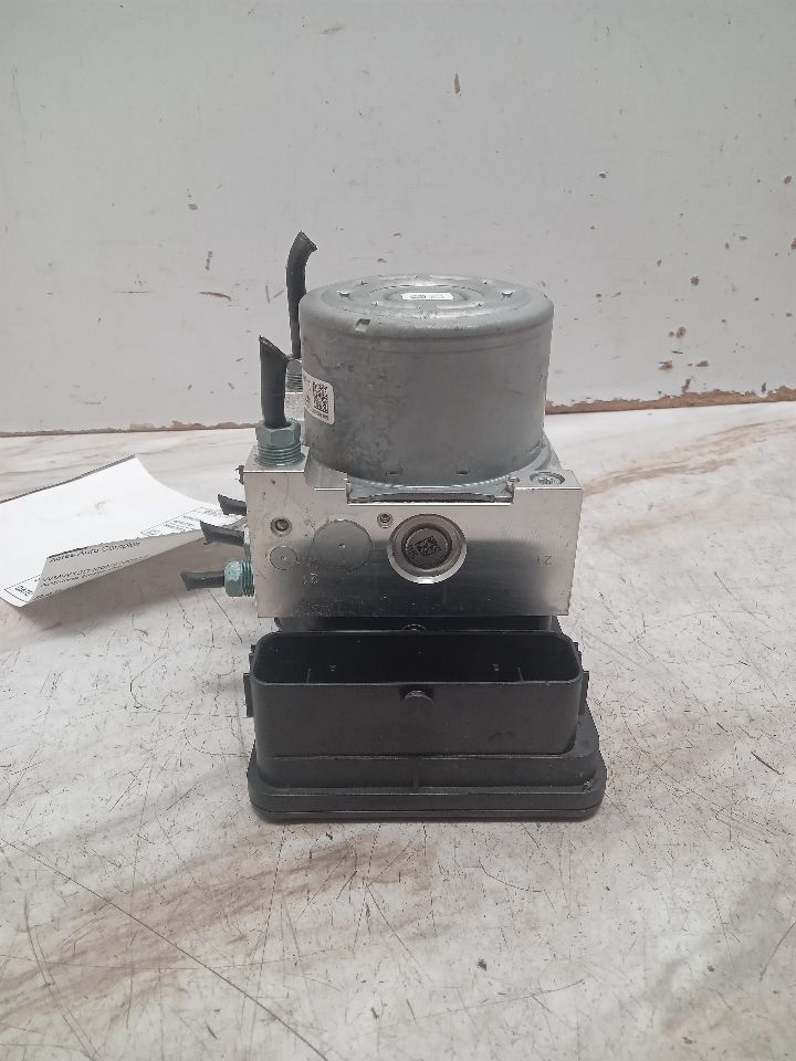 2023 MINI COOPER COOPER L cyl Anti-lock Brake Pts - 322882 — photo 1
