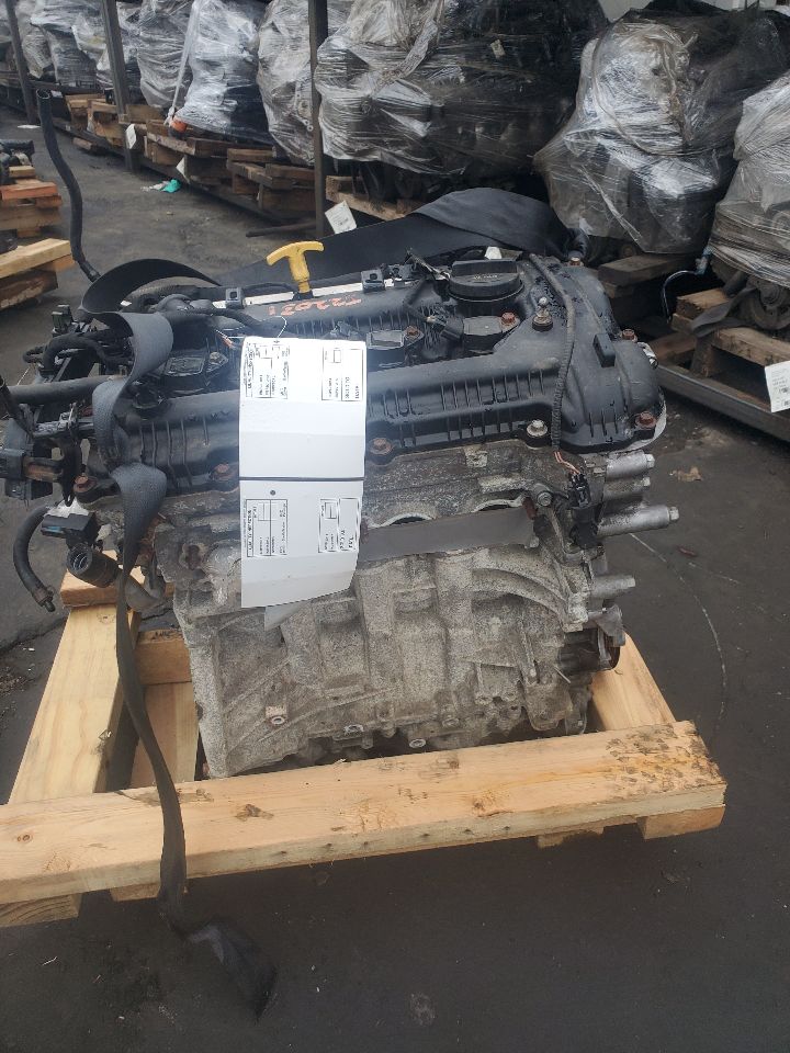 2011 HYUNDAI ELANTRA 4cyl Gasoline 1.8 ENGINE ASSEMBLY - 322909 — photo 2