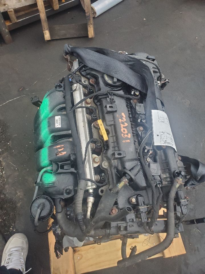 2011 HYUNDAI ELANTRA 4cyl Gasoline 1.8 ENGINE ASSEMBLY - 322909 — photo 4