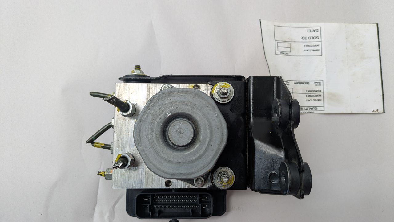 2022 NISSAN KICKS 1.6L 4cyl Gasoline Anti-lock Brake Pts - 323005