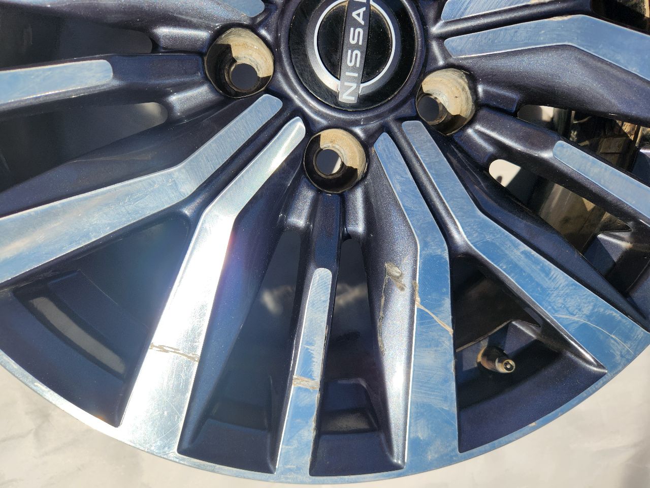 2022 NISSAN KICKS 1.6L 4cyl Gasoline WHEEL - 323009 — photo 4