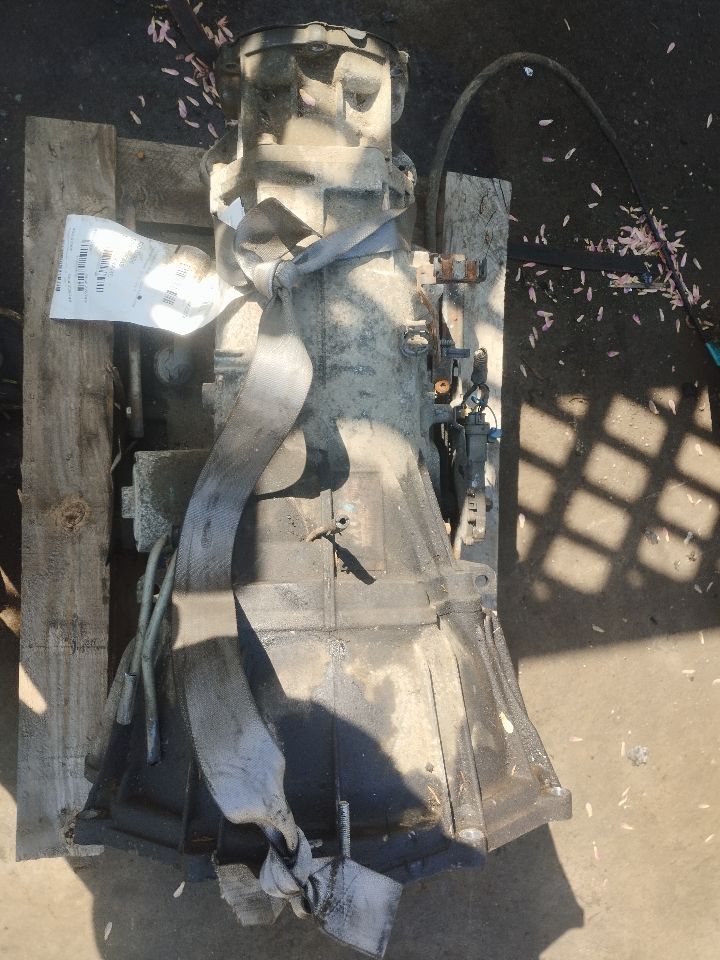 2002 CADILLAC ESCALADE 8cyl Gasoline 6.0 Transmiss,Transaxle - 323493 — photo 5