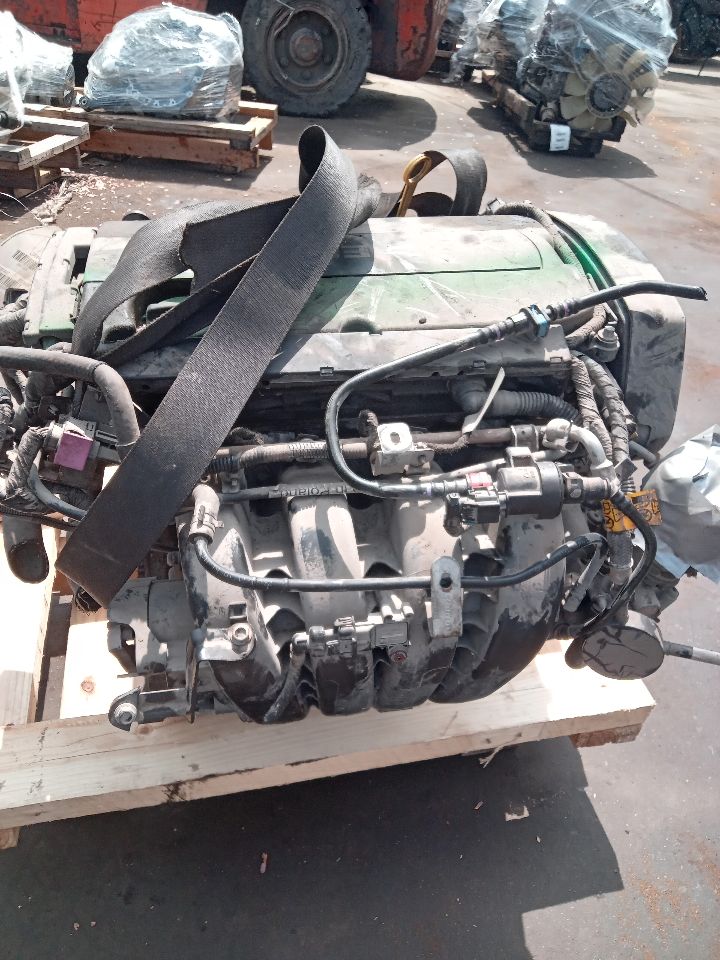 2012 CHEVROLET SONIC 4cyl Gasoline 1.8 ENGINE ASSEMBLY - 323892 — photo 2