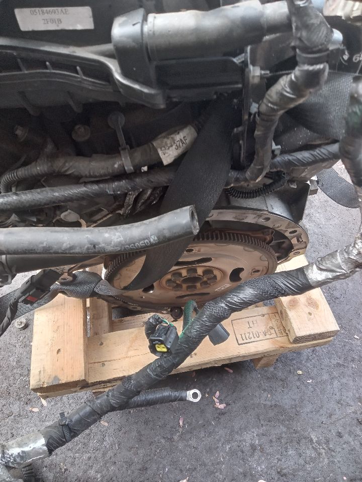 2012 DODGE CARAVAN 6 cyl Gas Flex Fuel 3.6 ENGINE ASSEMBLY - 324076 — photo 4