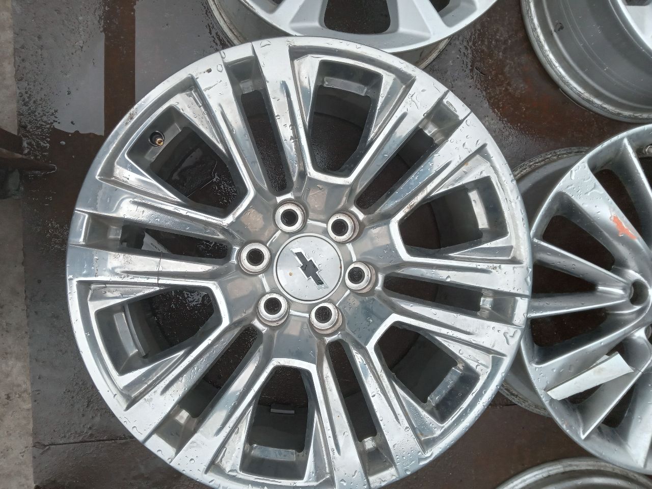 2020 CHEVROLET SUBURBAN 1500 WHEEL - 324245