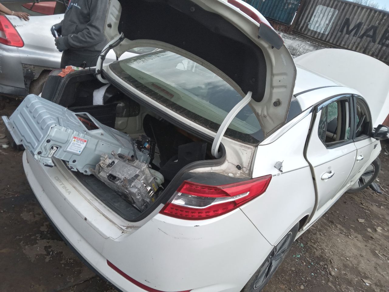 2012 KIA OPTIMA 4cyl Hybrid 2.4 AC COMPRESSOR - 324930 — photo 1