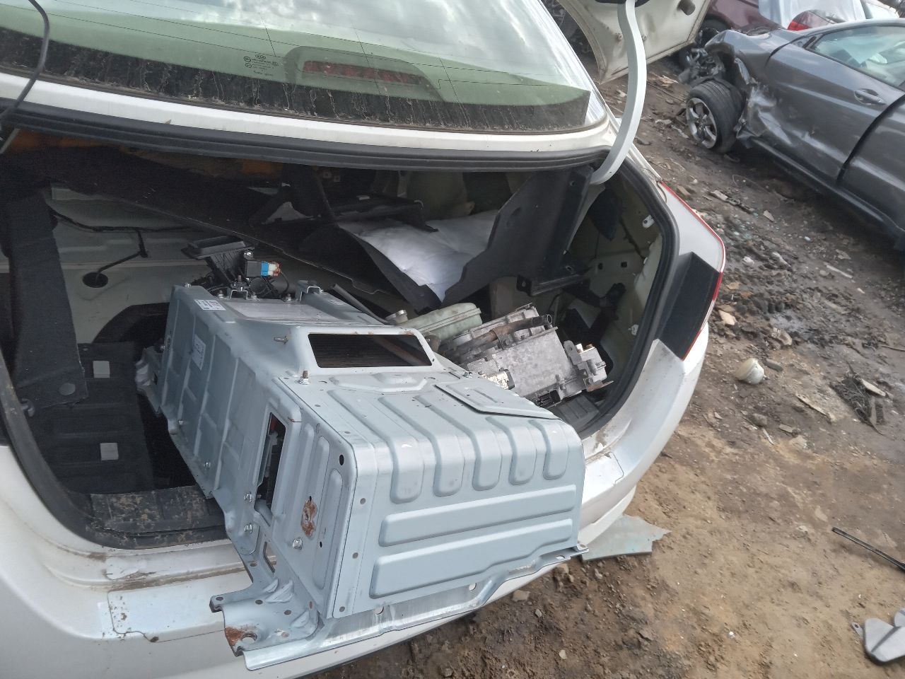 2012 KIA OPTIMA 4cyl Hybrid 2.4 AC COMPRESSOR - 324930 — photo 2
