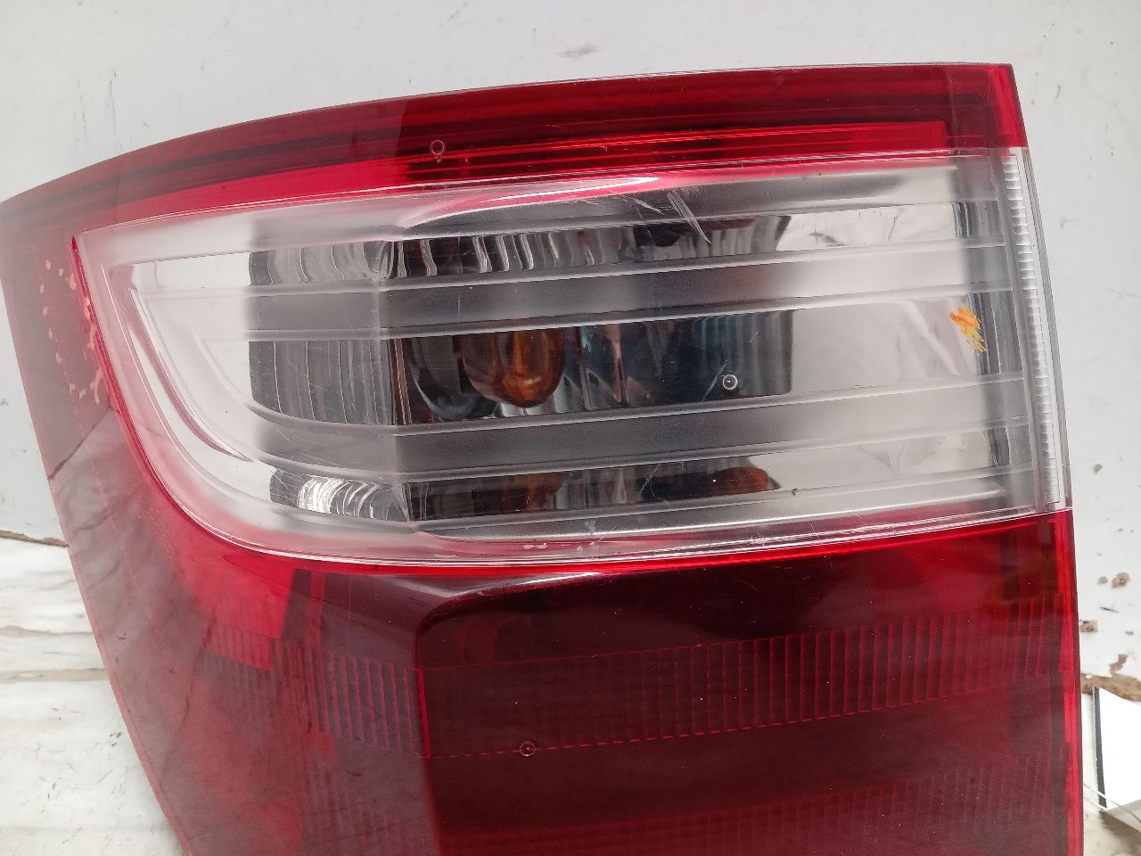 2012 HONDA ODYSSEY Left TAIL LAMP - 325049 — photo 2