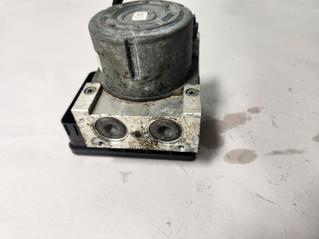 2017 FORD EXPLORER 6cyl Gasoline 3.7 Anti-lock Brake Pts - 325278 — photo 2