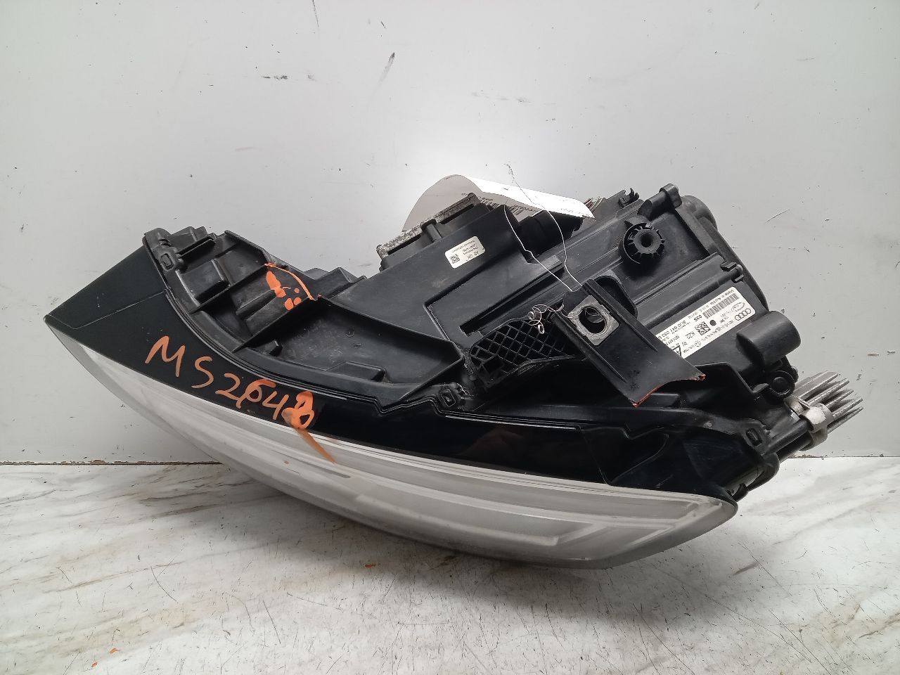 2010 AUDI Q5 Left HEADLAMP ASSEMBLY - 325534 — photo 3