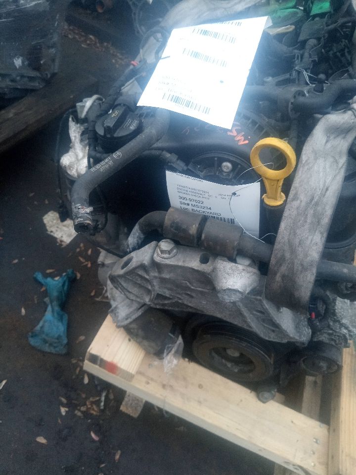 2014 VOLKSWAGEN PASSAT 4cyl Gas Turbo 1.8 PZEV ENGINE ASSEMBLY - 325937