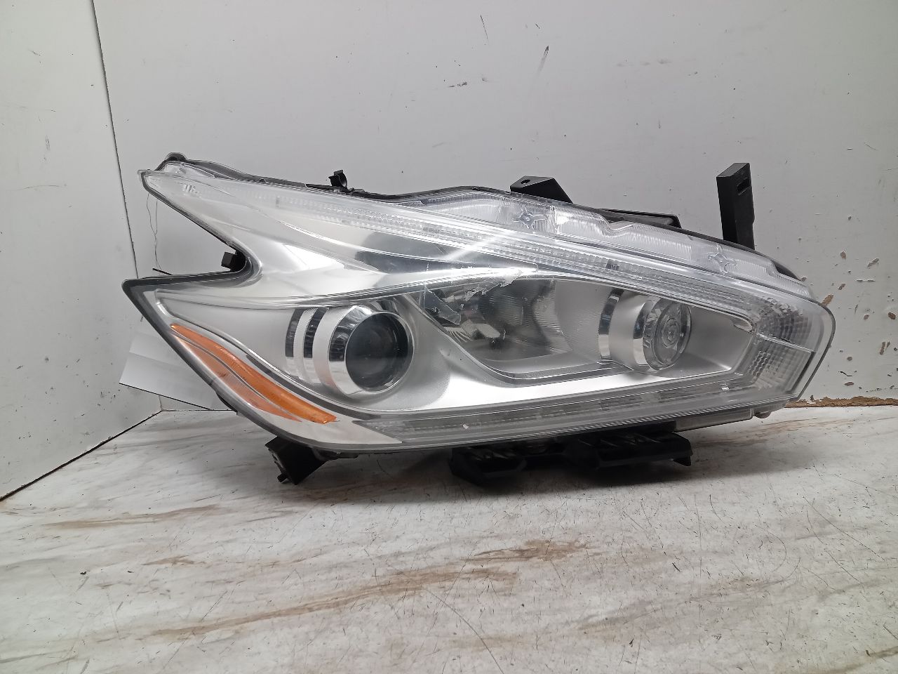 2016 NISSAN MURANO 6cyl Gasoline 3.5 Right HEADLAMP ASSEMBLY - 326075