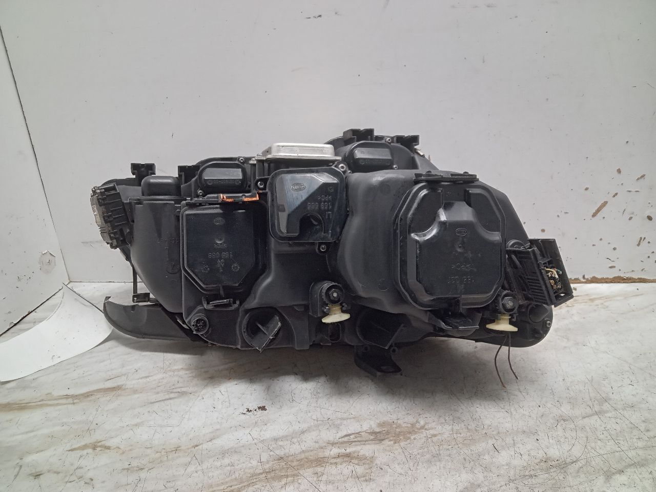 2008 BMW 750i Left HEADLAMP ASSEMBLY - 326079 — photo 6