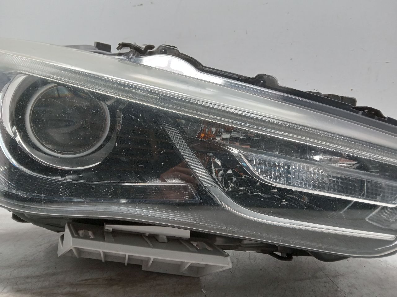 2016 INFINITI QX60 6cyl Gasoline 3.5 Right HEADLAMP ASSEMBLY - 326092 — photo 2