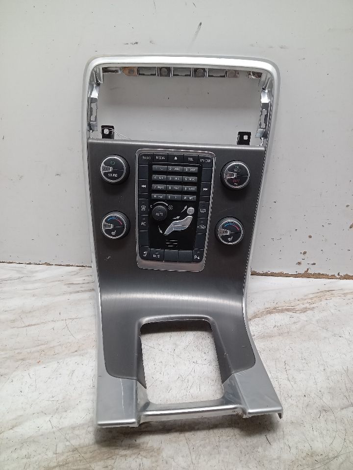 2011 VOLVO 60 SERIES Radio Audio - 326123