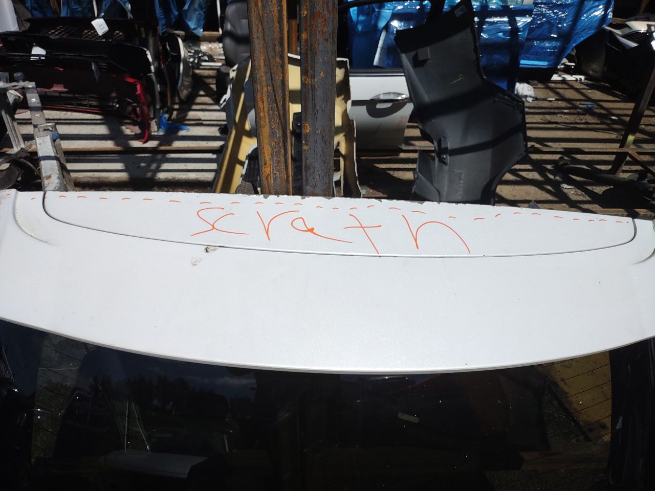 2014 HYUNDAI SANTA FE 4cyl Gasoline 2.4 Decklid  Tailgate - 326651 — photo 3