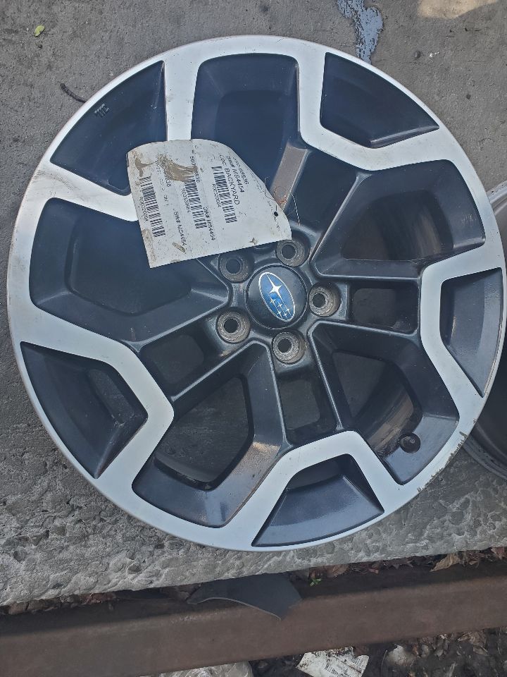 2017 SUBARU XV CROSSTREK 4cyl Gasoline 2.0 Dohc WHEEL - 326664 — photo 1