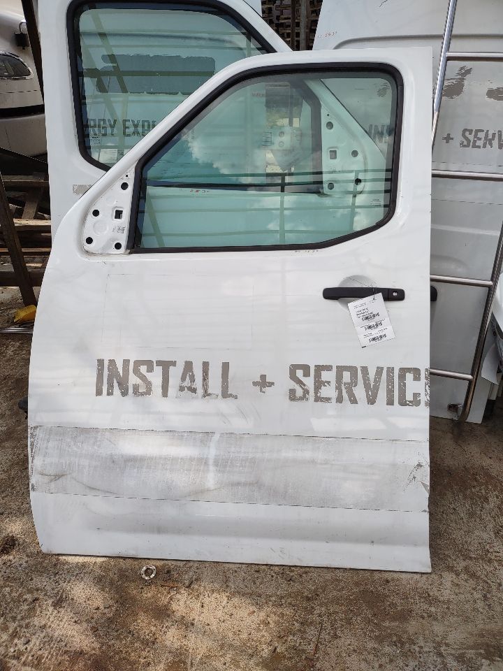 2017 NISSAN NV 2500 4.0L 6cyl Gasoline VVT Left DOOR ASSEMBLY, FR - 326689