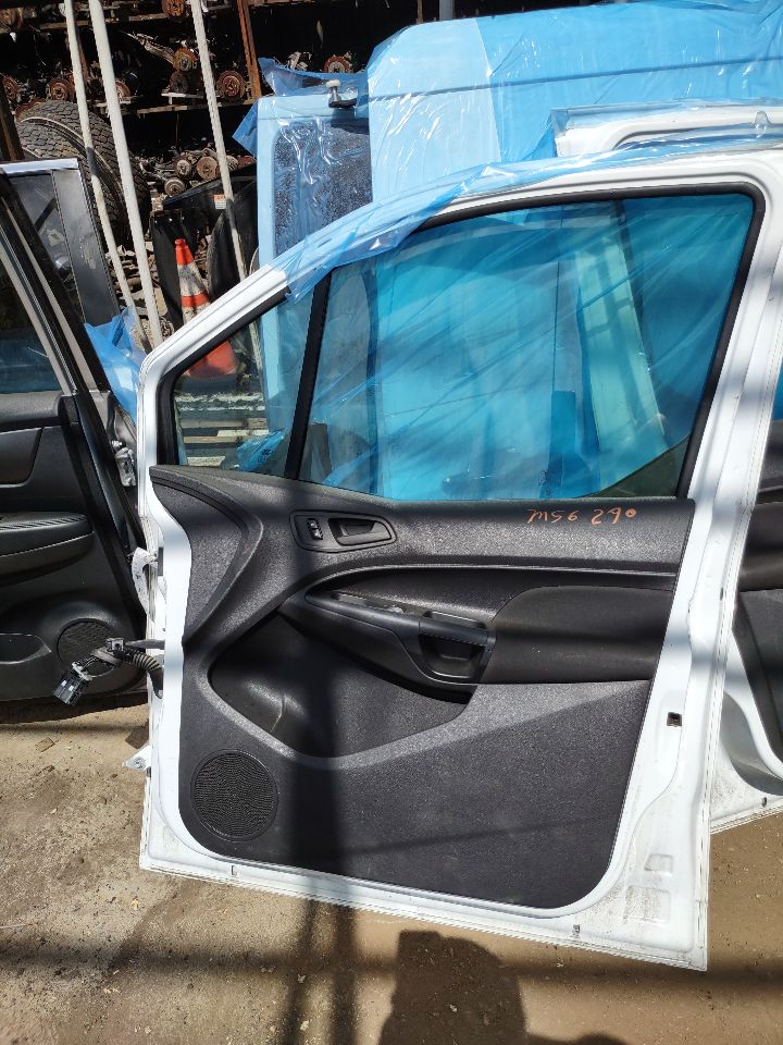 2016 FORD TRANSIT CONNECT 2.5L 4cyl Gasoline Right DOOR ASSEMBLY, FR - 326731 — photo 3