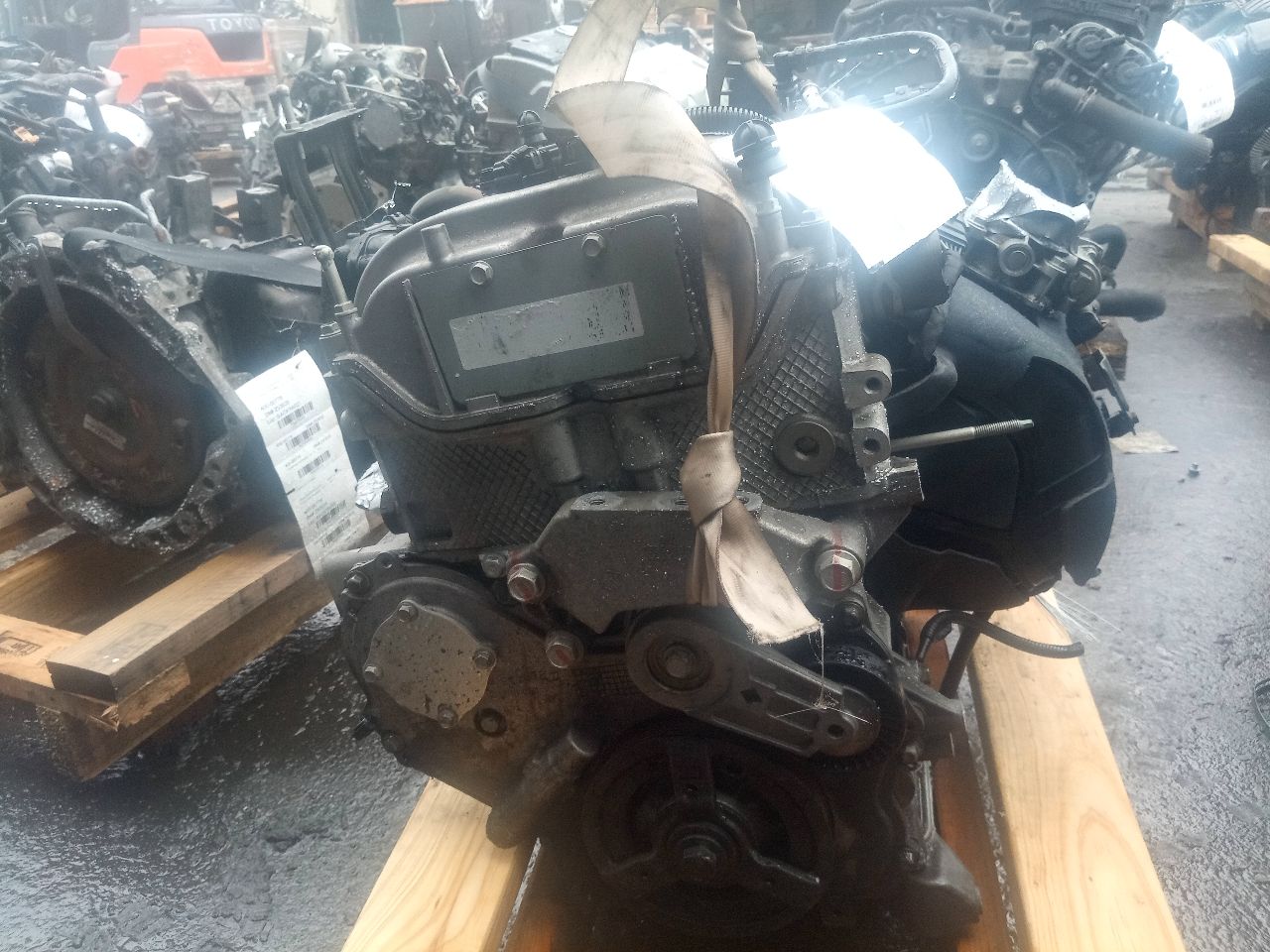 2012 CHEVROLET EQUINOX 4cyl Gasoline 2.4 ENGINE ASSEMBLY - 326765 — photo 2
