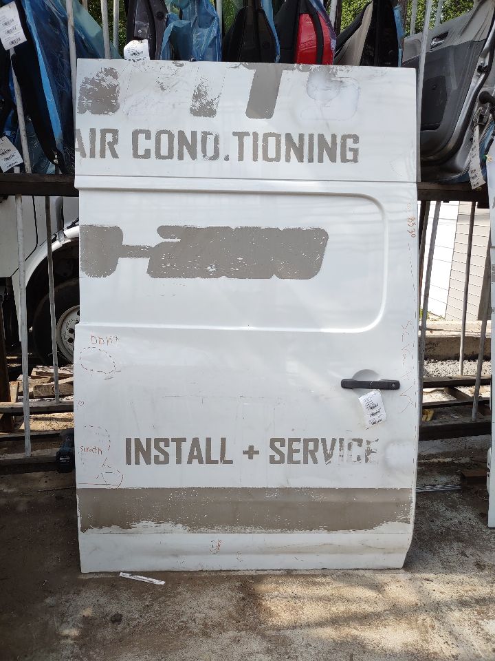 2017 NISSAN NV 2500 4.0L 6cyl Gasoline VVT Right Dr Assm, Rear Side - 327259