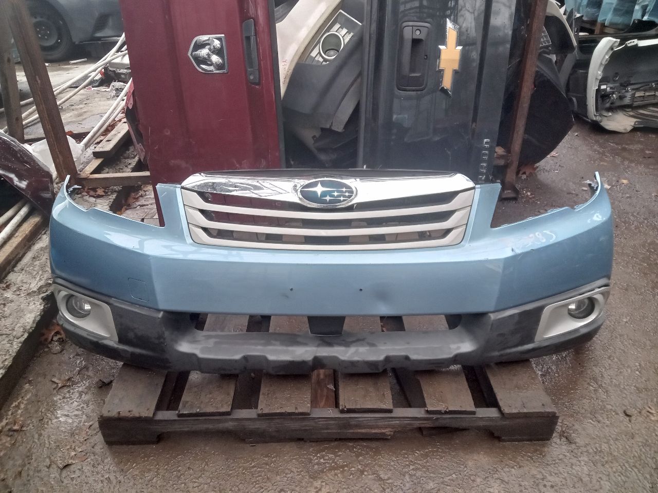 2012 SUBARU LEGACY 4cyl Gasoline 2.5 BUMPER ASSY, FRONT - 328580 — photo 1