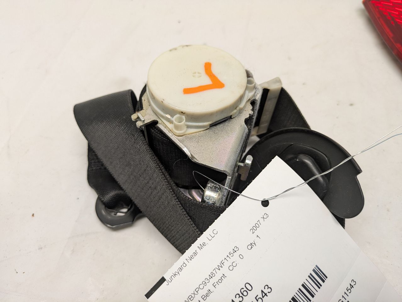 2007 BMW X3 6cyl Gasoline 3.0 Seat Belt, Front - 328643 — photo 1