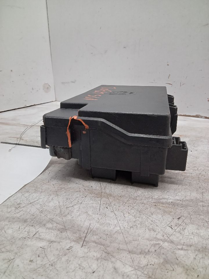 2016 DODGE 1500 PICKUP 8cyl Gasoline 5.7 HEMI Fuse Box, Engine - 328651 — photo 7
