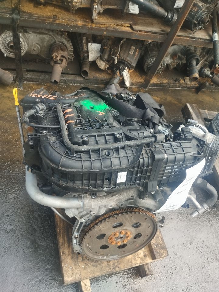 2016 HYUNDAI GENESIS 6cyl Gasoline 3.8 ENGINE ASSEMBLY - 328859 — photo 6